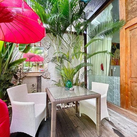 The Secret Jungle Villas Seminyak Esterno foto
