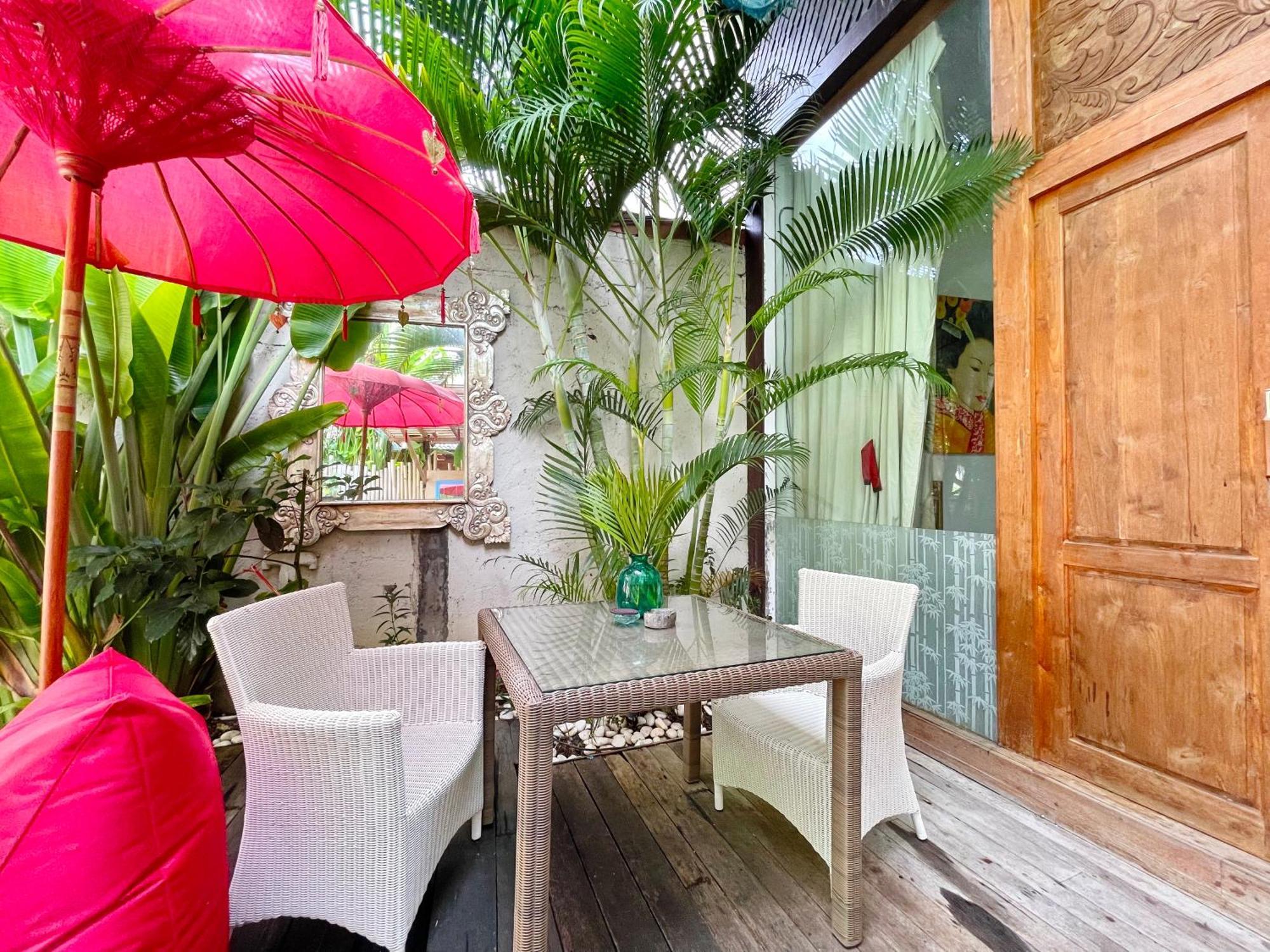 The Secret Jungle Villas Seminyak Esterno foto