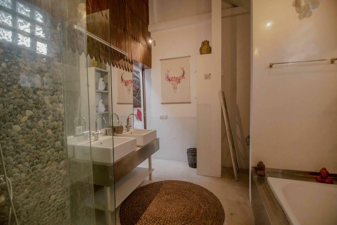 The Secret Jungle Villas Seminyak Esterno foto