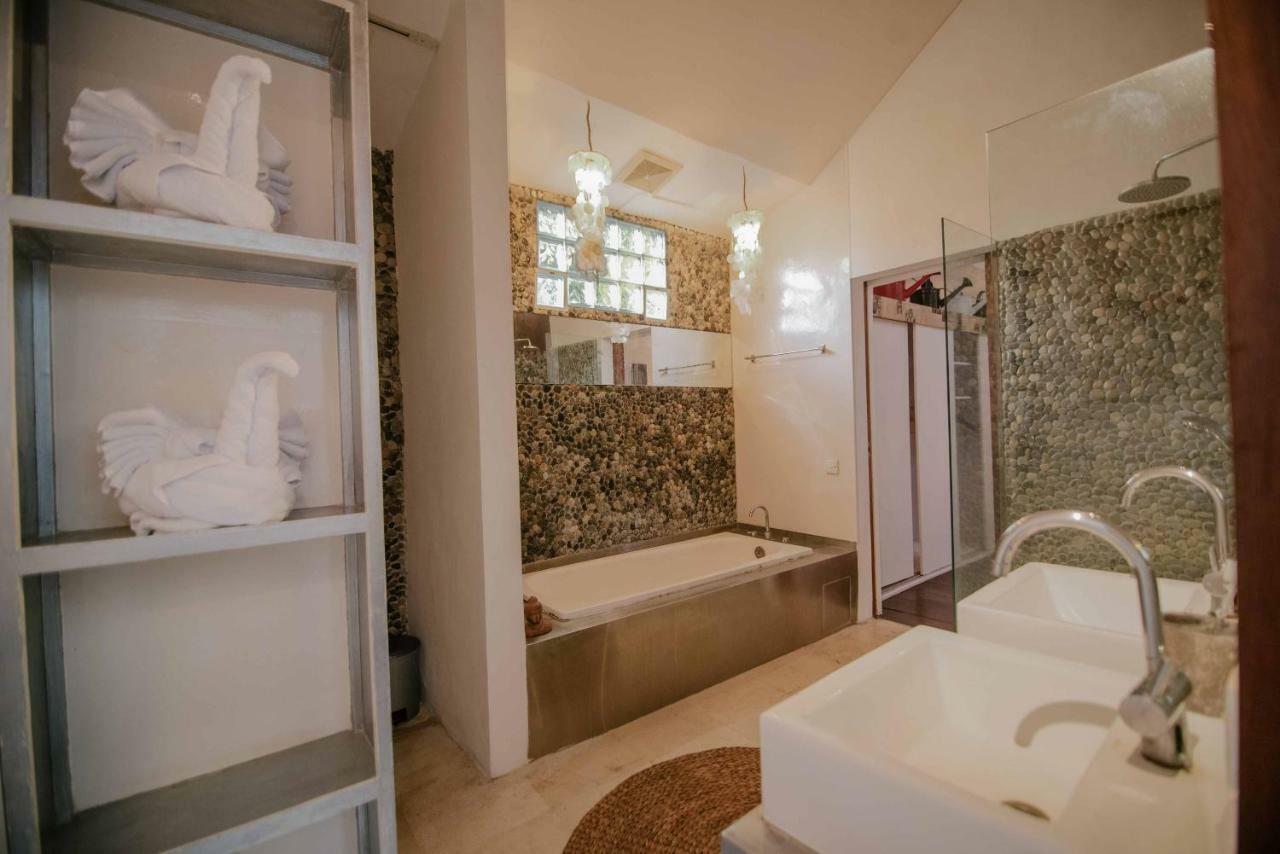 The Secret Jungle Villas Seminyak Esterno foto